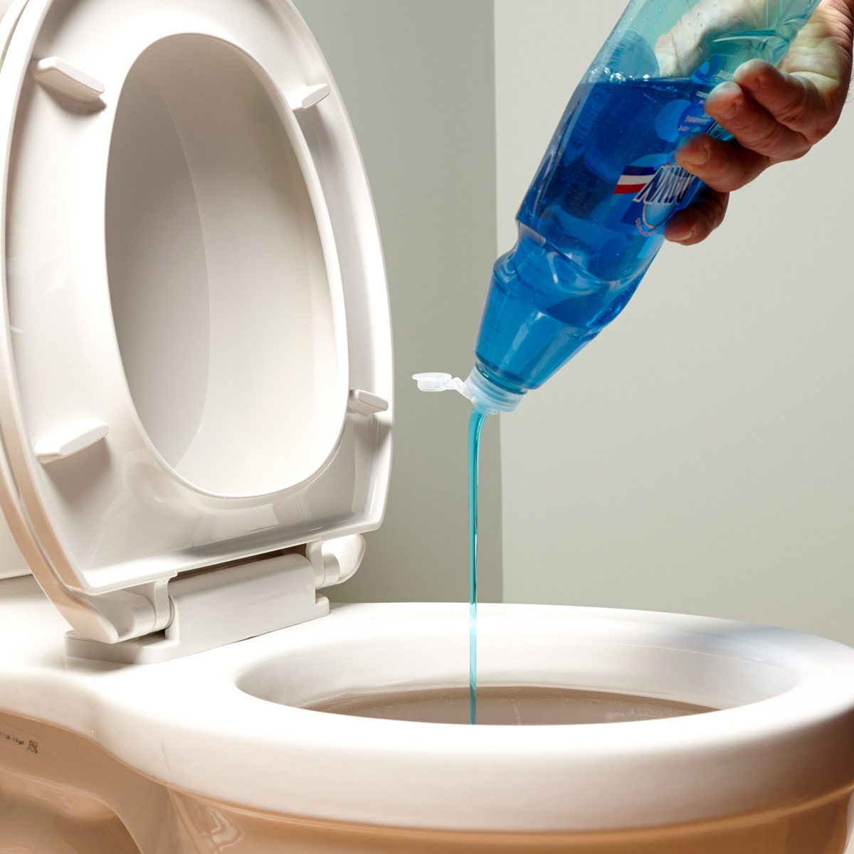 رفع گرفتگی توالت فرنگی با مایع ظرفشویی -لوله بازکنی کرج